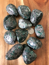Emeralds in Quartz Palmstones ~ 5th dimensional Third Eye activation (#1)